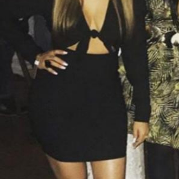 Long Sleeve black dress - Picture 2 of 2